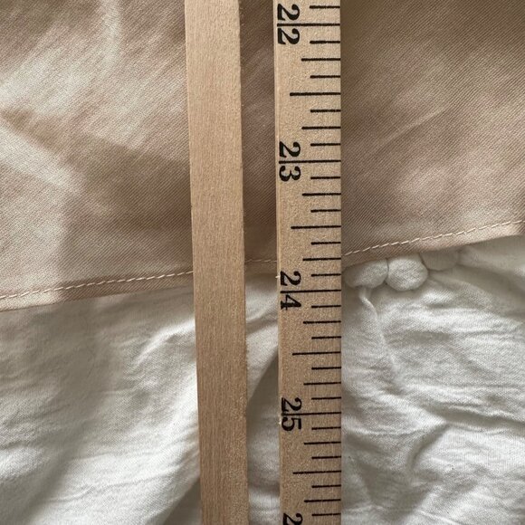 Banana Republic Womens Oyster Pearl Ruffle Neck Sheer Blouse SZ M Fairy Whimsy - Picture 7 of 9